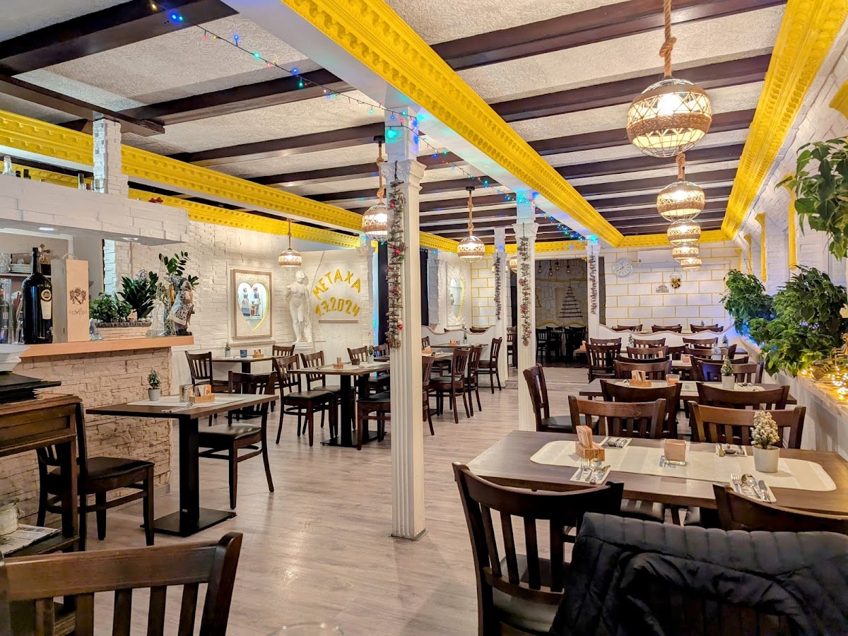 Metaxa Greek Restaurant-3